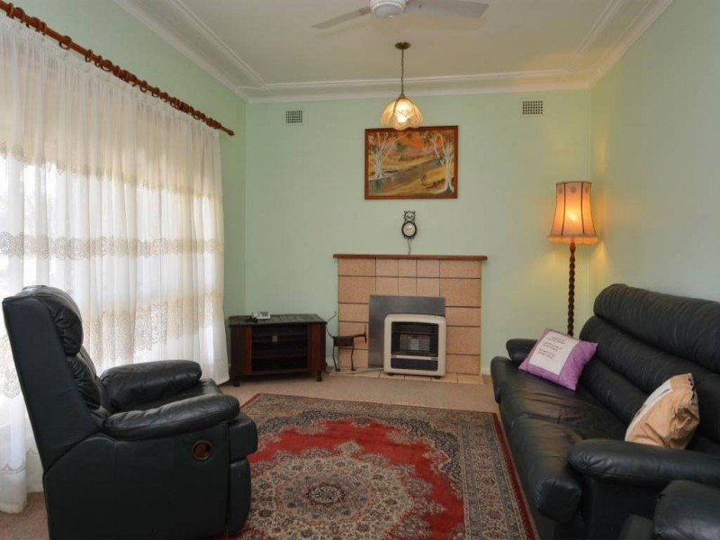 14 Fourth Street, Weston NSW 2326