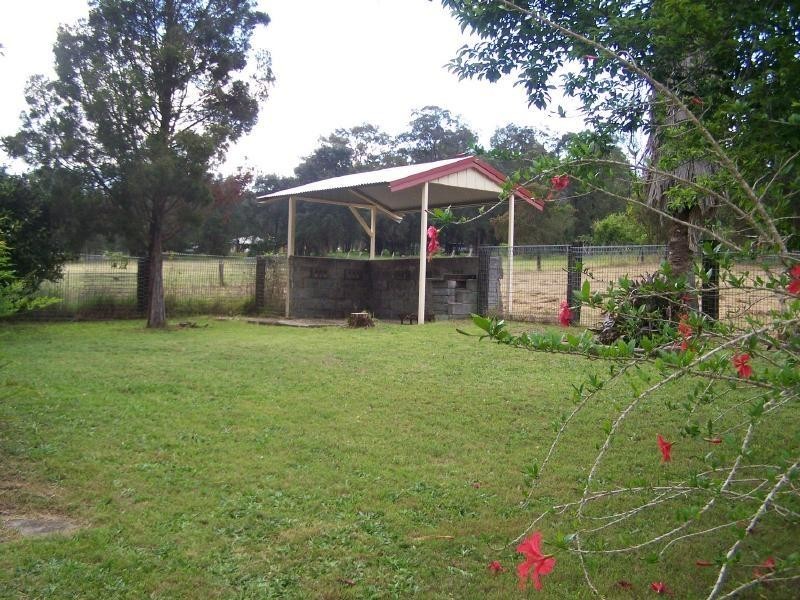 8 Tunnel Road, Cessnock NSW 2325