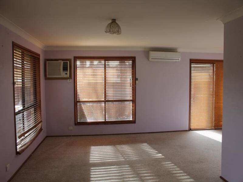 2 William Street, Paxton NSW 2325