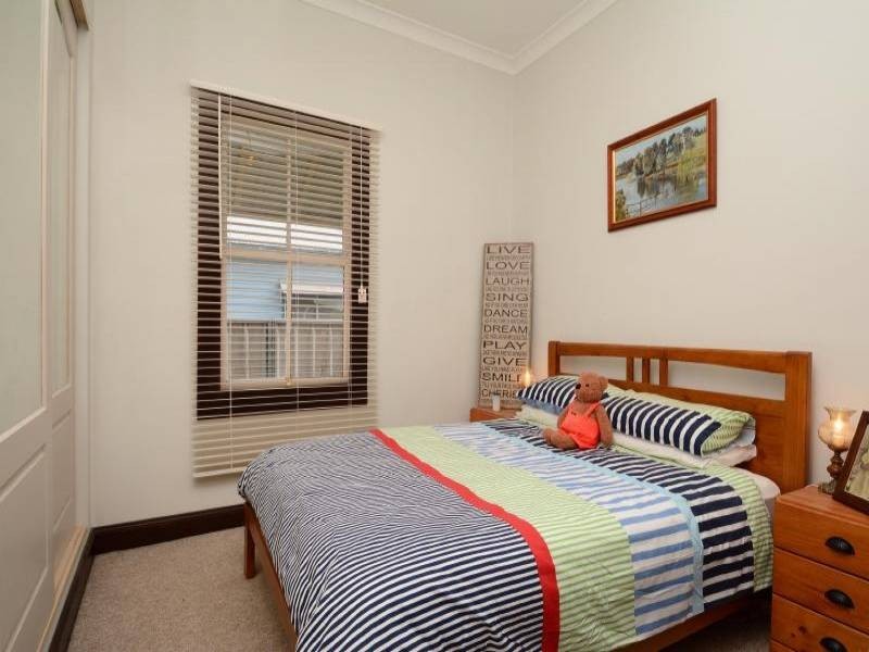 20 Daniel Street, Cessnock NSW 2325