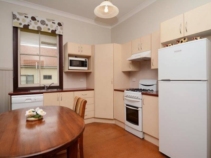 20 Daniel Street, Cessnock NSW 2325