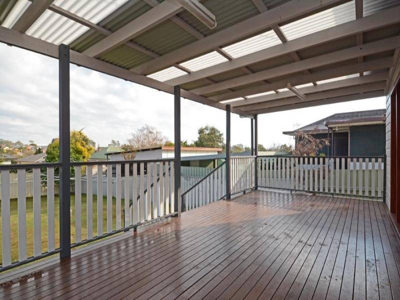 6 Fourth Avenue, Rutherford NSW 2320