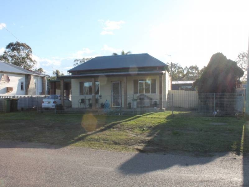45 Charles Street, Abermain NSW 2326