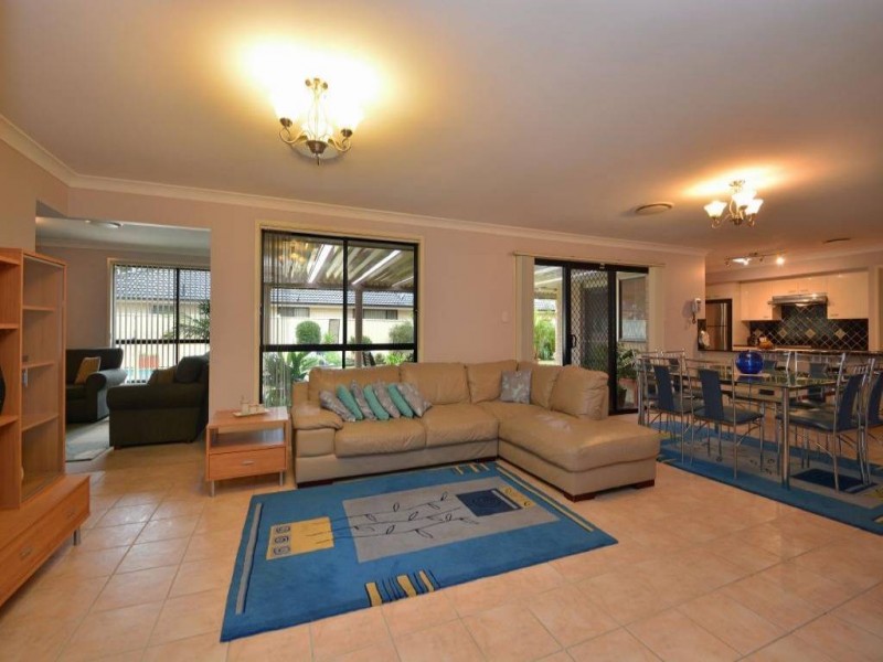 27 Tyrrell Grove, Cessnock NSW 2325