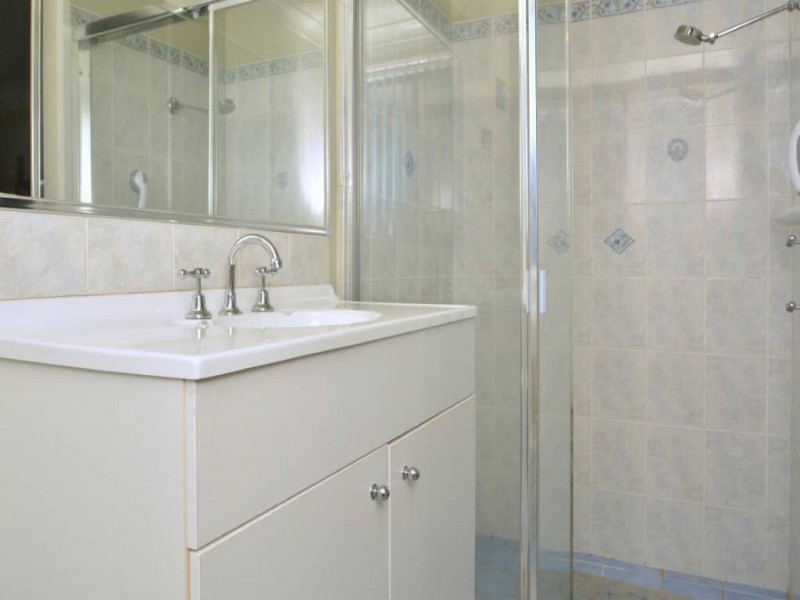 27 Tyrrell Grove, Cessnock NSW 2325