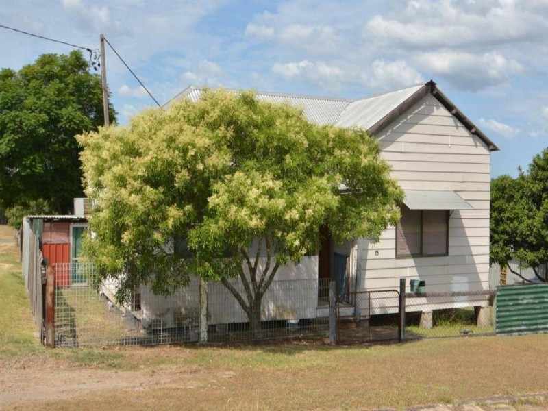 15 Grafton Street, Abermain NSW 2326