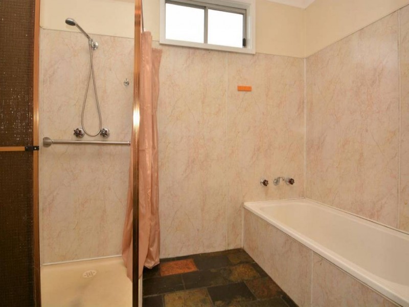 301 Cessnock Road, Abermain NSW 2326