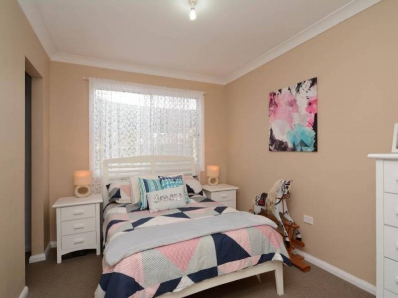 24 Branxton Street, Nulkaba NSW 2325