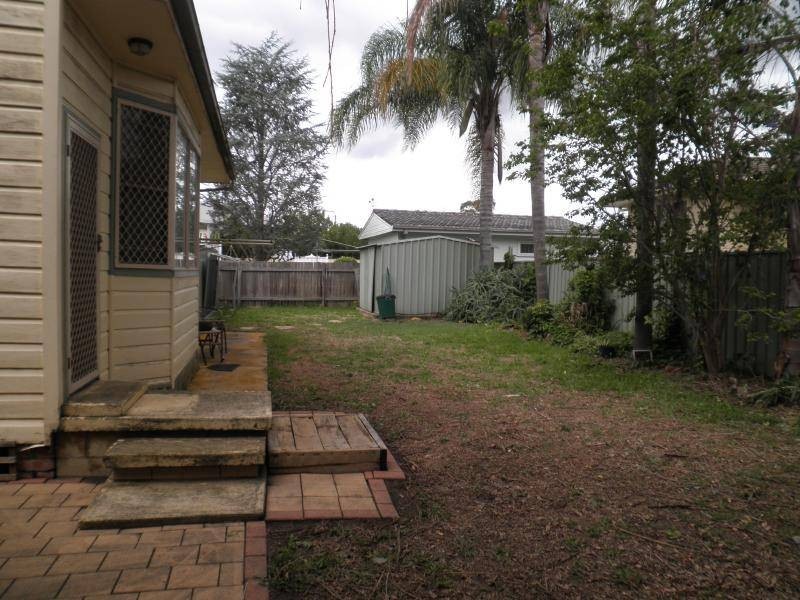 37 Gordon Avenue, Cessnock NSW 2325