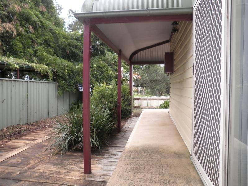 37 Gordon Avenue, Cessnock NSW 2325