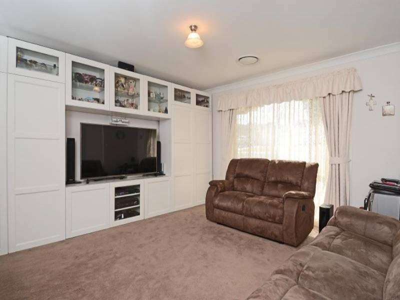 13 Long Street, Cessnock NSW 2325