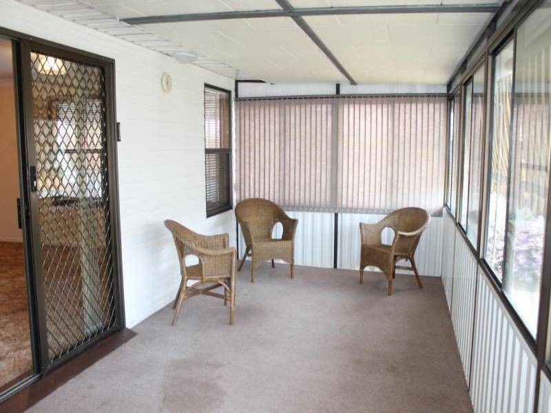8 Balmoral Avenue, Cessnock NSW 2325
