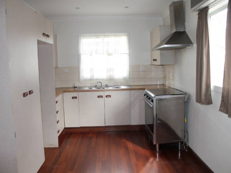 20 John Street, Ellalong NSW 2325