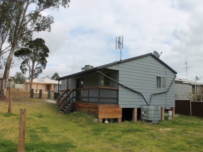 20 John Street, Ellalong NSW 2325