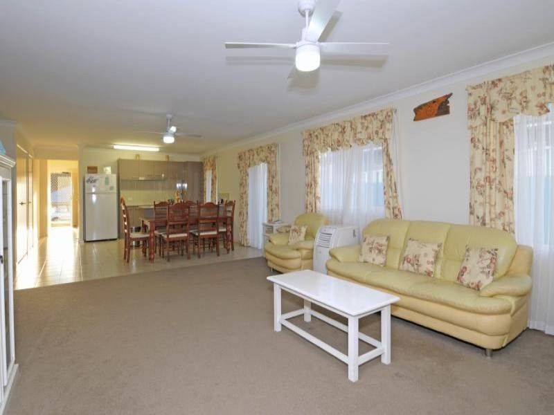 2B William Street, Paxton NSW 2325