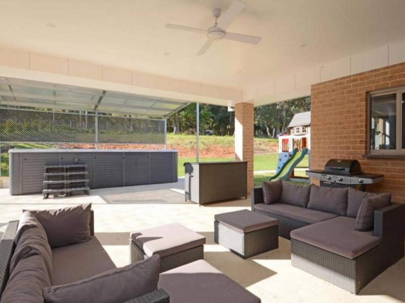 8 Tunnel Road, Cessnock NSW 2325