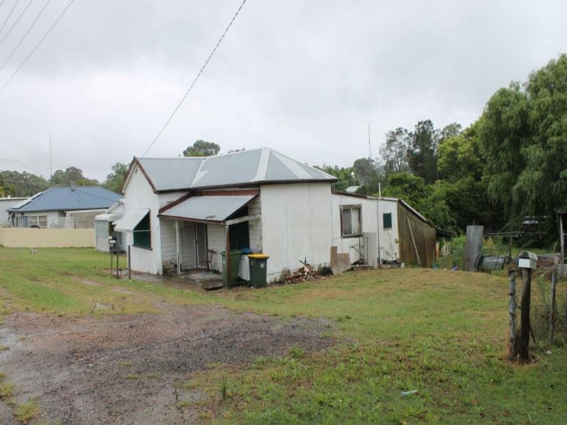 30 Charles Street, Abermain NSW 2326
