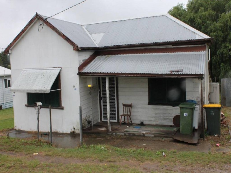 30 Charles Street, Abermain NSW 2326