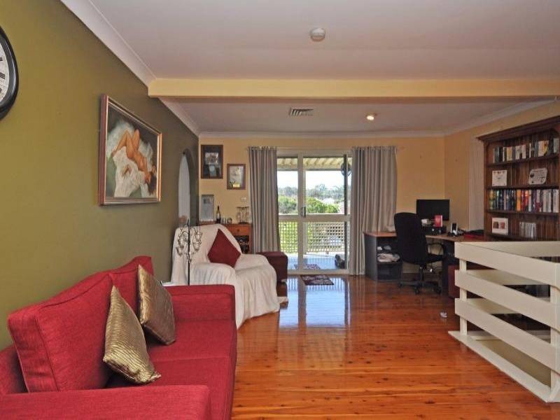 4 Seventh Street, Weston NSW 2326