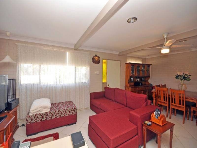 4 Seventh Street, Weston NSW 2326