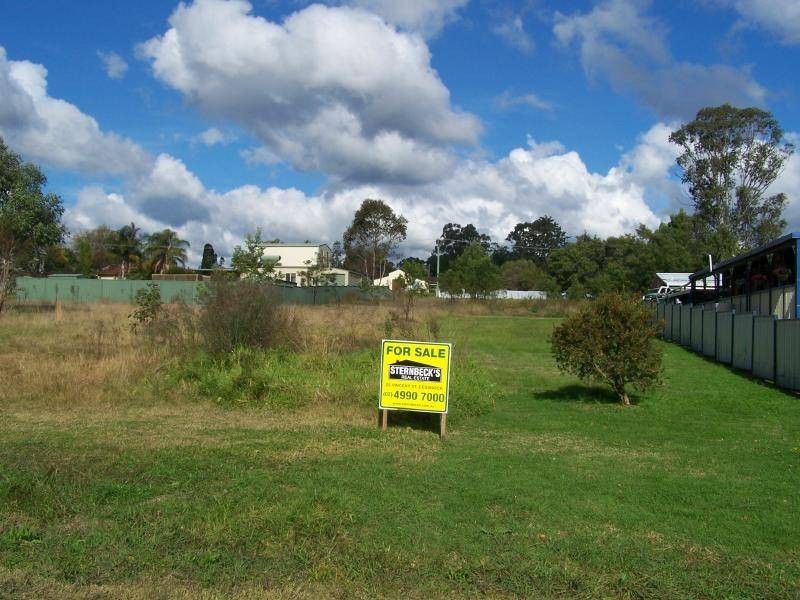 23 John St, Ellalong NSW 2325