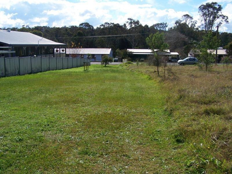 23 John St, Ellalong NSW 2325