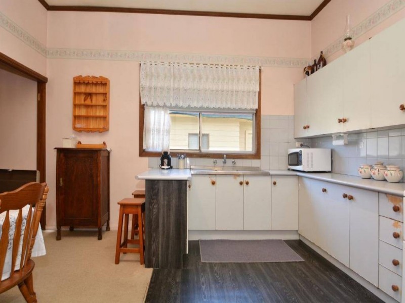 22 Maitland Street, Abermain NSW 2326