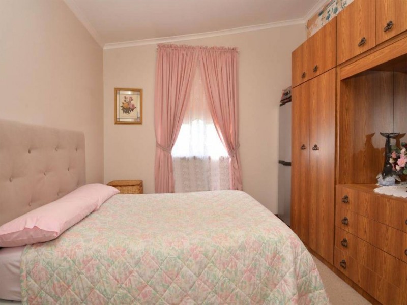 22 Maitland Street, Abermain NSW 2326