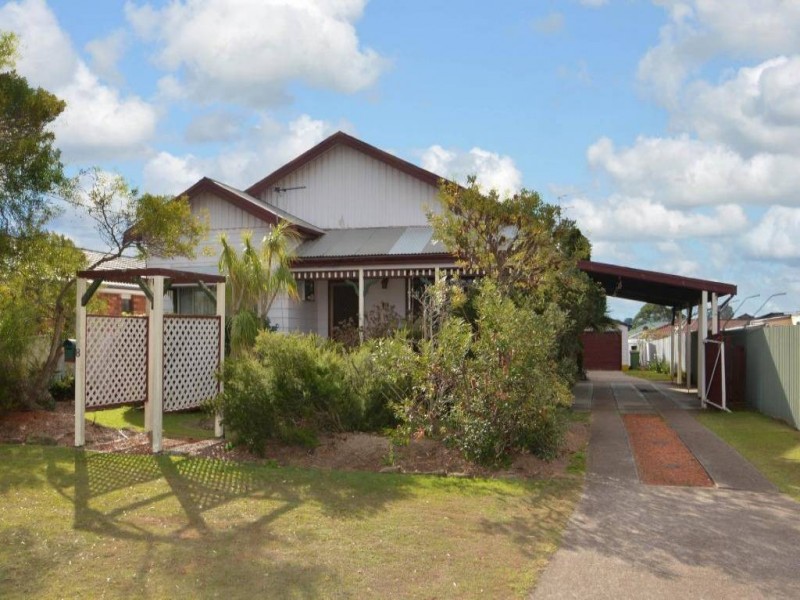 8 Anzac Avenue, Cessnock NSW 2325