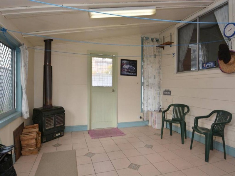 8 Anzac Avenue, Cessnock NSW 2325