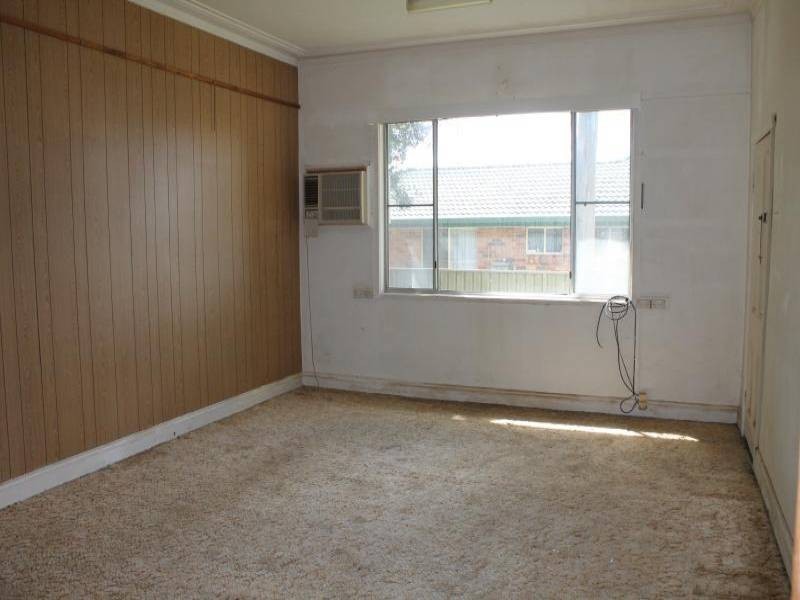 24 Cooper Street, Cessnock NSW 2325