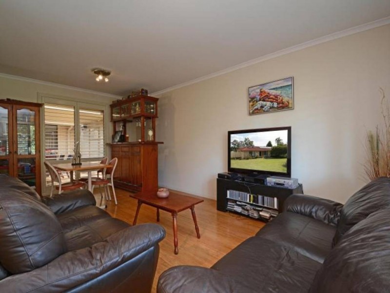 15 Currawong Close, Weston NSW 2326