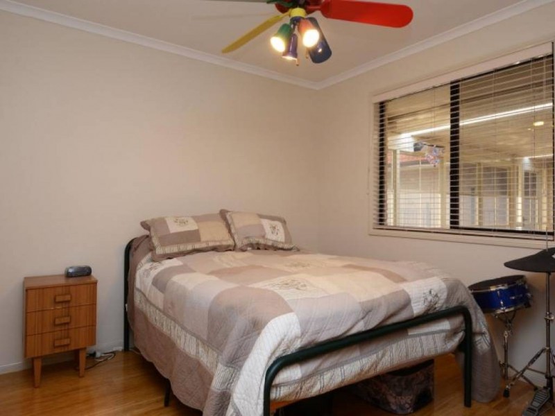 15 Currawong Close, Weston NSW 2326