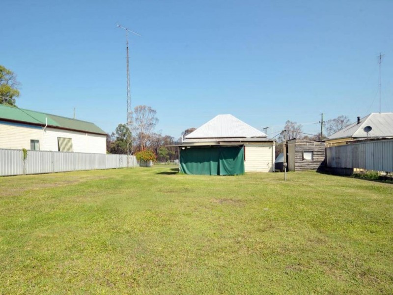 21 Northumberland Street, Neath NSW 2326