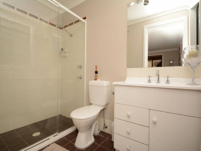 10 Brisbane Street, Abermain NSW 2326