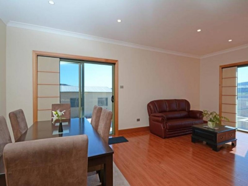 10 Sixth Avenue, Millfield NSW 2325