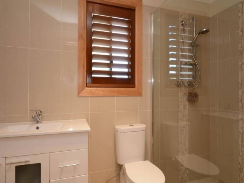 10 Sixth Avenue, Millfield NSW 2325