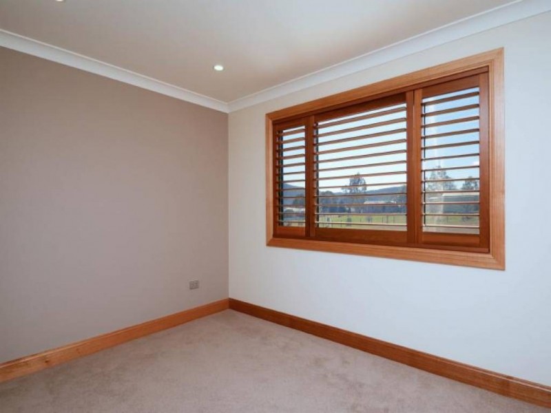 10 Sixth Avenue, Millfield NSW 2325