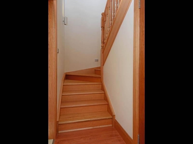 10 Sixth Avenue, Millfield NSW 2325