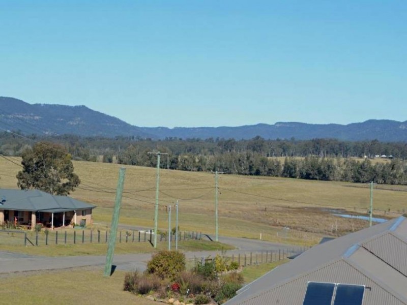 10 Sixth Avenue, Millfield NSW 2325