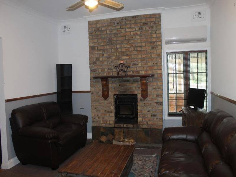 32 John Street, Abermain NSW 2326