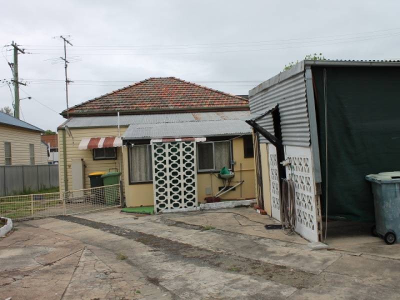 24 Charlton Street, Cessnock NSW 2325