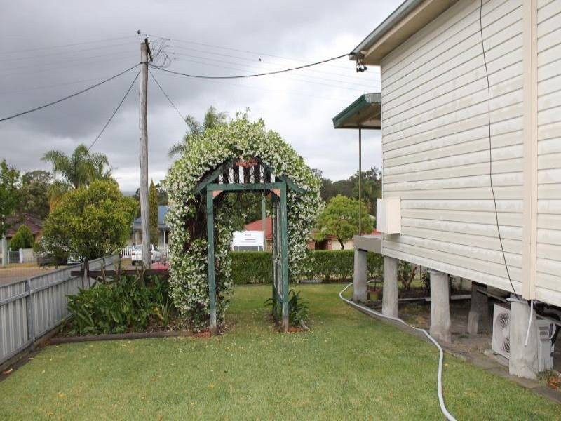 17 Hay Street, Abermain NSW 2326