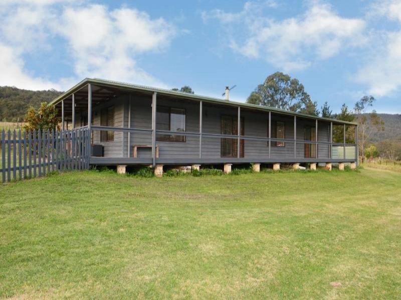 1225 Leggetts Drive, Mount Vincent NSW 2323