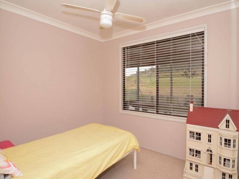 1225 Leggetts Drive, Mount Vincent NSW 2323