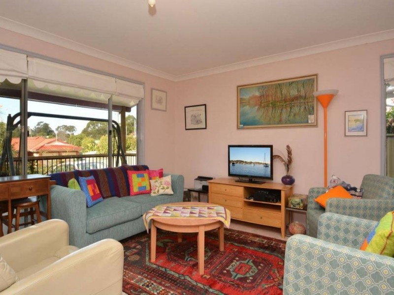 7 Chifley Road, Windermere Park NSW 2264