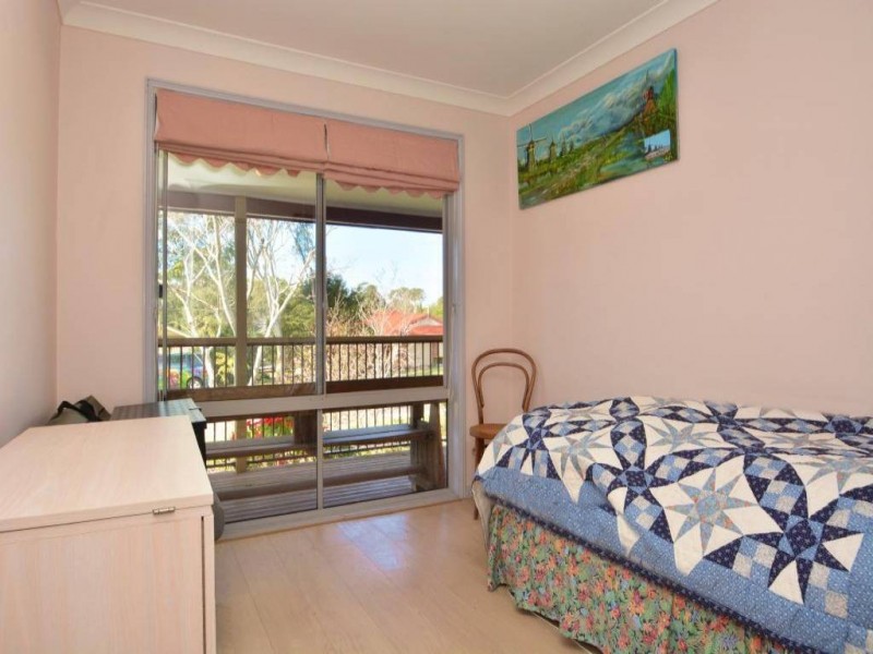 7 Chifley Road, Windermere Park NSW 2264
