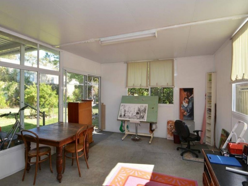 7 Chifley Road, Windermere Park NSW 2264