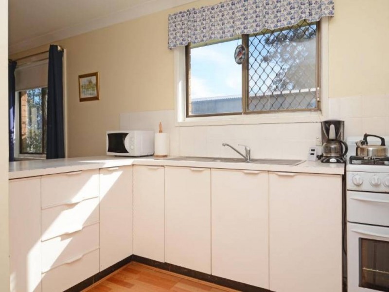 11 Caledonian Street, Aberdare NSW 2325