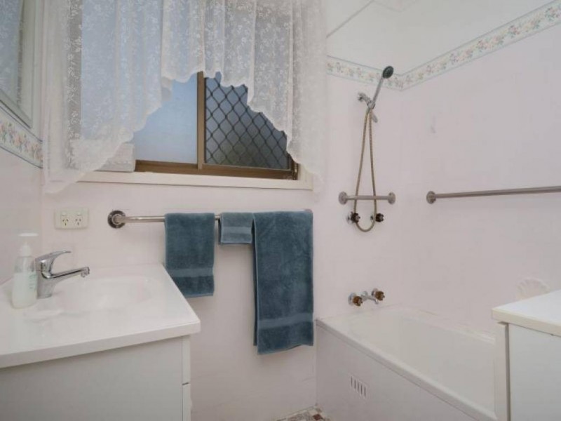 11 Caledonian Street, Aberdare NSW 2325